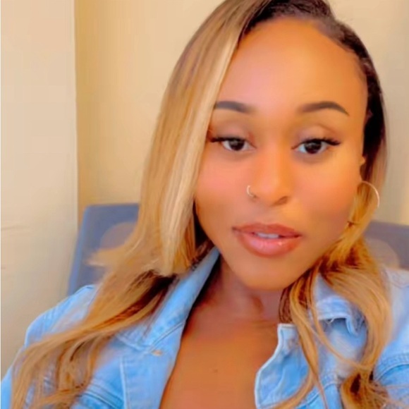 Meet your Posher, Kay - Picture 1 of 1